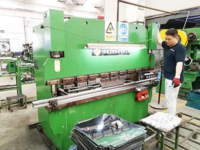 億東數(shù)控折彎機